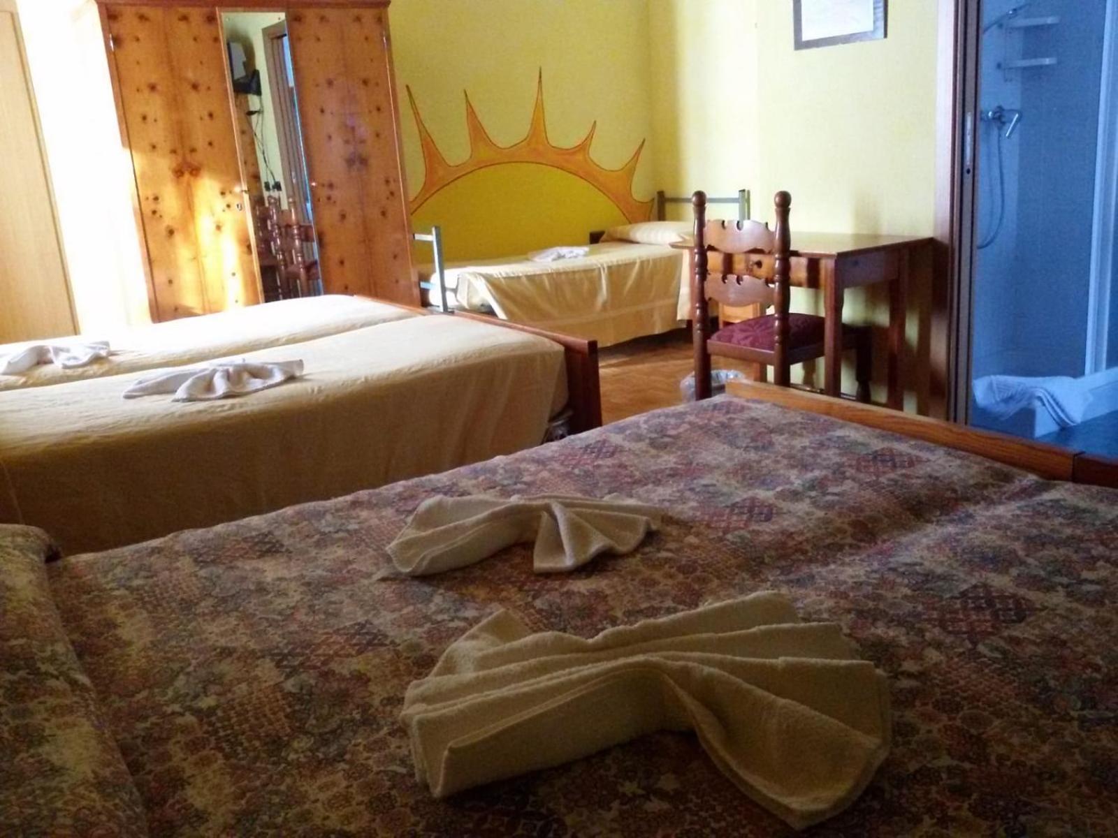 Hotel Pigna D'Oro Chiesa in Valmalenco Eksteriør bilde