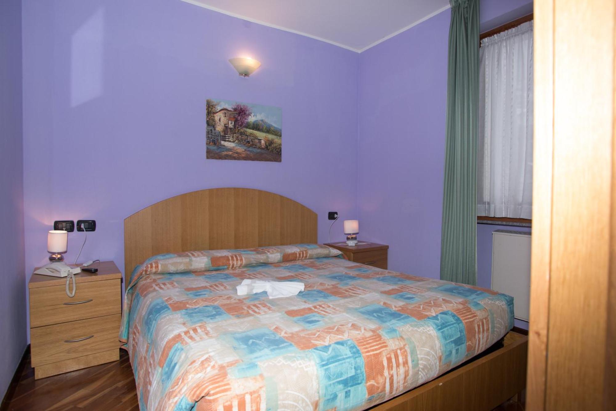Hotel Pigna D'Oro Chiesa in Valmalenco Eksteriør bilde